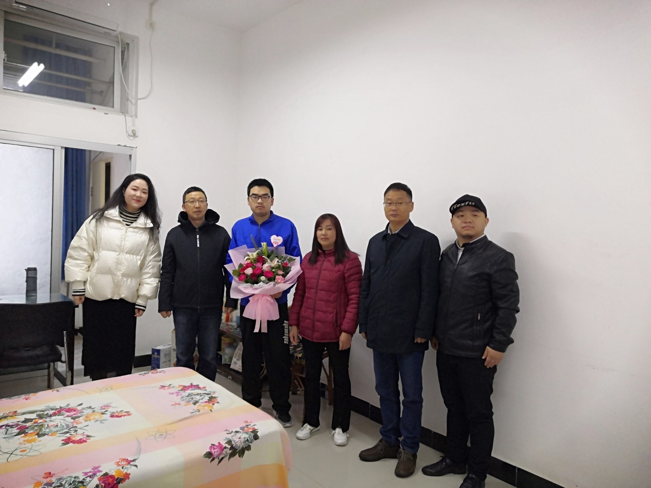 说明: c:\users\admin\desktop\2020级2026世界杯官网工作\20级2026世界杯官网 撰写新闻稿 2020.10.3-\qq图片20201129211247.jpg 说明: c:\users\admin\desktop\2020级2026世界杯官网工作\20级2026世界杯官网 撰写新闻稿 2020.10.3-\qq图片20201129211247.jpg